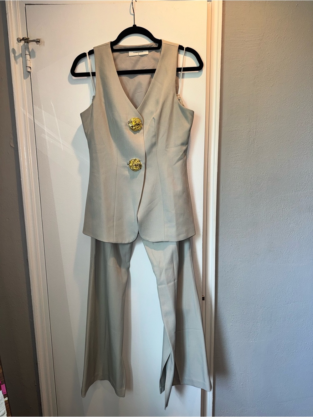 Commense Button Split Sleeveless Pants Set - Picture 3 of 8